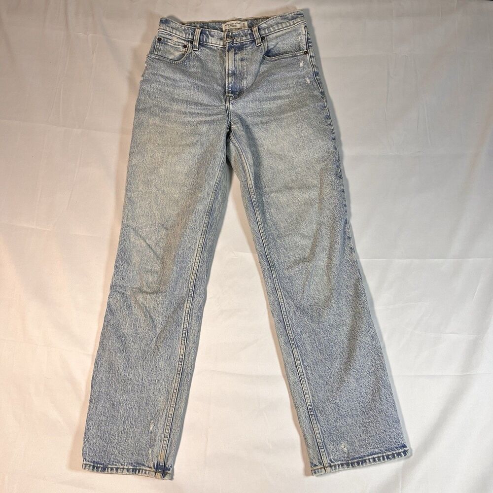 Ambercrombie & Fitch Jeans 90’s  Straight Leg Ultra High Rise